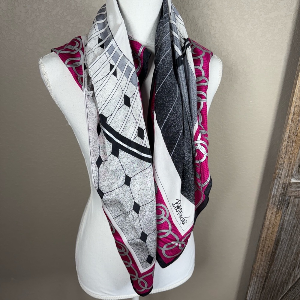 Bob‎ Mackie Black and Pink Scarf